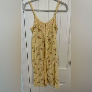 Free People Vintage Yellow Floral Slip Dress. Size 2.